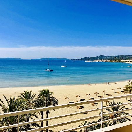 T3 Front De Mer Dernier Etage Vue Mer Petit Havre De Paix Pour Vos Vacances Emplacement Unique Vue Mer Panoramique A 180 Degres Pour Ce T3 En Face De La Plage Front De Mer Vue Sur Les Iles 5 Et Dernier Etage Avec Ascenseur Le Lavandou Eksteriør bilde